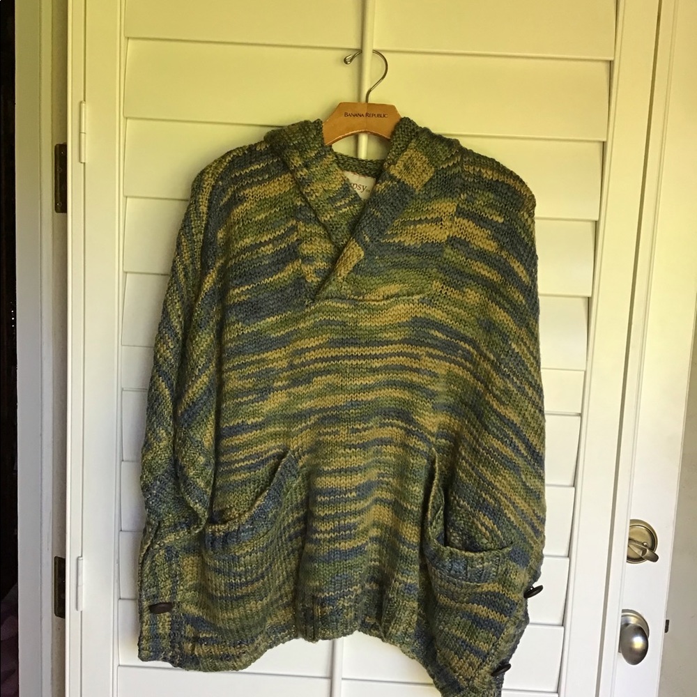 New Gypsy 05 Sweater Poncho